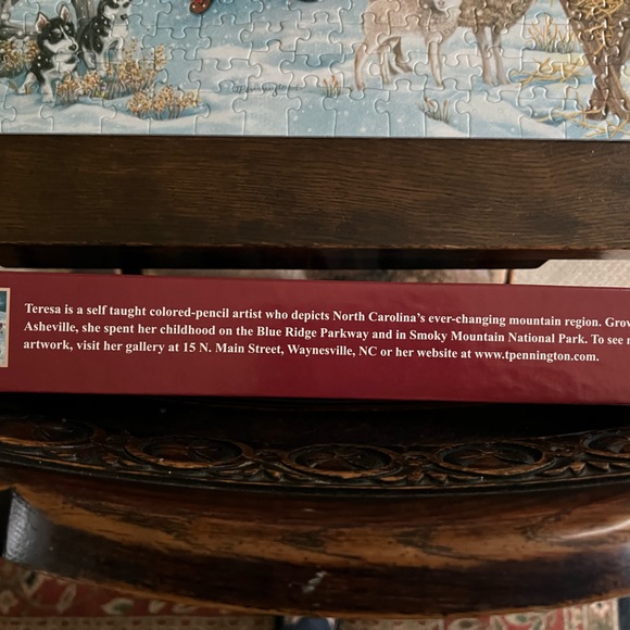 A Christmas Gathering 550 puzzle Price dropped!!! - Picture 2 of 3